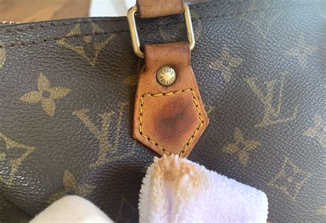 clean inside of louis vuitton bag|does louis vuitton clean bags.